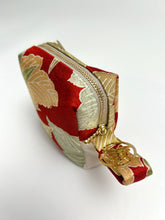 画像をギャラリービューアに読み込む, 抽象梅地紋模様【中】