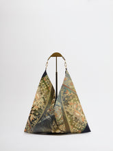 画像をギャラリービューアに読み込む, 【あずま型 中】花鳥唐草模様・引箔