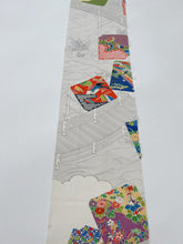 画像をギャラリービューアに読み込む, 破れ色紙吉祥文に波橋模様【六つ釦】