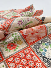 画像をギャラリービューアに読み込む, 大花地紋に天井居模様【四つ釦】