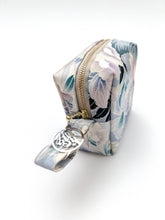 画像をギャラリービューアに読み込む, 友禅染草花模様【中】