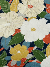 画像をギャラリービューアに読み込む, 霧かけ地紋に大花草模様【S】