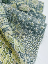 画像をギャラリービューアに読み込む, 鬼しぼ縮緬ちりめん・更紗模様【サイドギャザーワンピース】