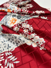 画像をギャラリービューアに読み込む, 【特長】桧垣地紋に閉じ扇総華模様⚠️難あり