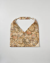 画像をギャラリービューアに読み込む, 【あずま型 中】秀宝菱額に橘松花模様