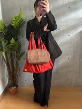 画像をギャラリービューアに読み込む, 紅緋色【ケニあずま大】