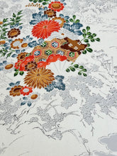 画像をギャラリービューアに読み込む, 扇に古典絵花模様【サイドギャザーワンピース】