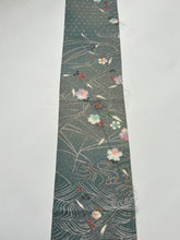 画像をギャラリービューアに読み込む, のり散らし地紋に古典錆浅葱色暈し【四つ釦】