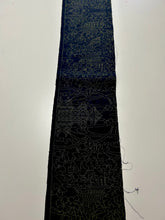 画像をギャラリービューアに読み込む, 家屋に梅楓模様織り出し本場泥大島紬【S】