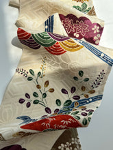 画像をギャラリービューアに読み込む, ビンテージ・紗綾型古典地紋に型染め【長】