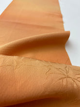 画像をギャラリービューアに読み込む, 草木地紋模様に暈し染め【ギャザータイプ】