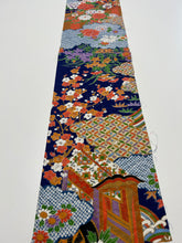 画像をギャラリービューアに読み込む, 紗綾型地紋の御所車古典柄模様【L】