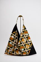 画像をギャラリービューアに読み込む, 唐織の菱華丸模様【あずま型 大】