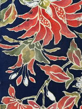 画像をギャラリービューアに読み込む, 新型・ろうけつ染め大草花模様【S】