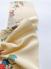 画像をギャラリービューアに読み込む, 5周年・
破れ色紙に蝶・花模様