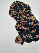 画像をギャラリービューアに読み込む, 縞花並び模様【六つ釦】