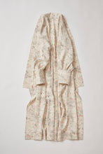 画像をギャラリービューアに読み込む, 線描きに風景模様【六つ釦】