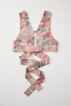 画像をギャラリービューアに読み込む, 水辺の総草花に暈し模様・縮緬