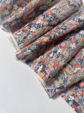 画像をギャラリービューアに読み込む, 花びら枠に四季の草花模様【L】