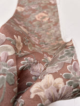 画像をギャラリービューアに読み込む, 暈し水彩風花尽くし模様【四つ釦】