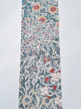 画像をギャラリービューアに読み込む, 膨れ織り花鳥模様【六つ釦】