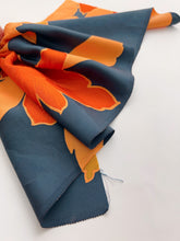 画像をギャラリービューアに読み込む, 大花地紋模様