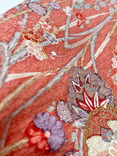 画像をギャラリービューアに読み込む, 雪輪草花模様暈し染め膨れ織り【六つ釦】