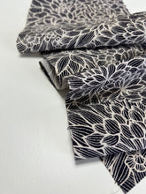 画像をギャラリービューアに読み込む, 菊菖蒲草花白線模様【サイドギャザーワンピース】