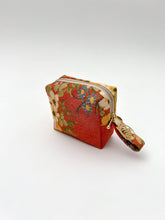 画像をギャラリービューアに読み込む, 斑点地紋に洋画風花模様【中】