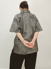 画像をギャラリービューアに読み込む, 新型・9マルキ花文箱模様大島紬【L】