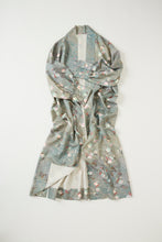 画像をギャラリービューアに読み込む, のり散らし地紋に古典錆浅葱色暈し【四つ釦】