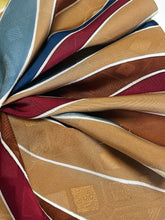 画像をギャラリービューアに読み込む, 幾何学菱地紋に横段模様【M】