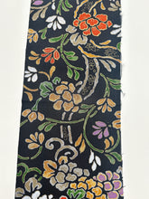 画像をギャラリービューアに読み込む, 花唐草模様に金彩縁【長丈シュッケニ・丈91㎝】