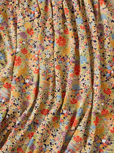 画像をギャラリービューアに読み込む, 御所解草花尽くし模様【ギャザータイプ】