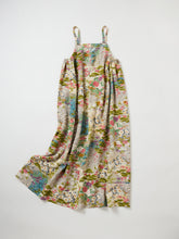 画像をギャラリービューアに読み込む, 縮緬・四季の草花流水模様【サイドギャザーワンピース】