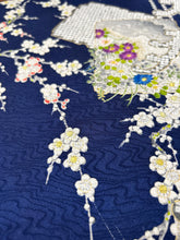 画像をギャラリービューアに読み込む, 水面地紋に花菖蒲梅牡丹模様【シュッケニ】
