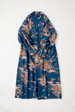 画像をギャラリービューアに読み込む, 型染風景花模様【六つ釦】