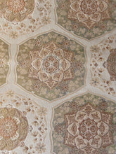 画像をギャラリービューアに読み込む, 【あずま型 中】正倉院亀甲花模様