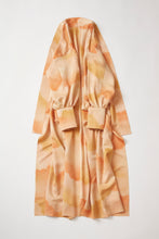 画像をギャラリービューアに読み込む, 地割れ模様に雲暈し模様【六つ釦】