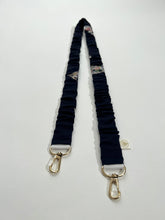 画像をギャラリービューアに読み込む, ②読み本冊子金彩花模様【ショルダー単品】