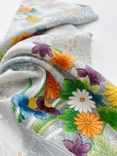 画像をギャラリービューアに読み込む, 色紙草花文量し染め【四つ釦】