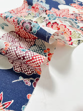 画像をギャラリービューアに読み込む, 牡丹に梅松雲鳥模様紬【ケニジャン】