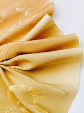 画像をギャラリービューアに読み込む, 大花地紋の線描き模様【六つ釦】