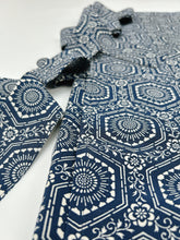 画像をギャラリービューアに読み込む, 型染菊亀甲模様(両面)【長丈シュッケニ】