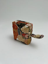 画像をギャラリービューアに読み込む, 七宝地紋に破れ色紙古典柄模様【中】