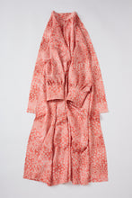 画像をギャラリービューアに読み込む, 変わり紗綾型地紋に小花尽くし【四つ釦】