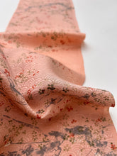 画像をギャラリービューアに読み込む, 青海波地紋に枝花模様【六つ釦】