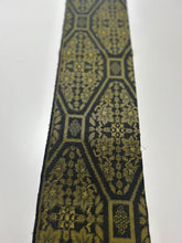 画像をギャラリービューアに読み込む, 亀甲花尽くし模様大島紬【L】