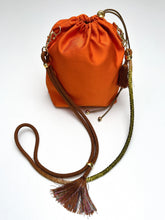 画像をギャラリービューアに読み込む, 黄赤【ケニ巾着】