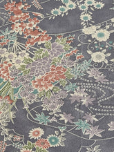 画像をギャラリービューアに読み込む, 草花尽くし模様【サイドギャザーワンピース】